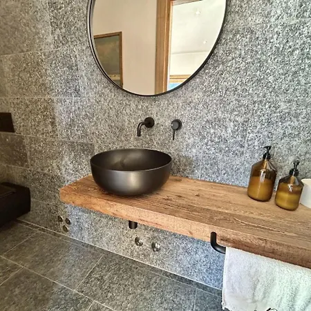 Perla Di 1 * Mergozzo